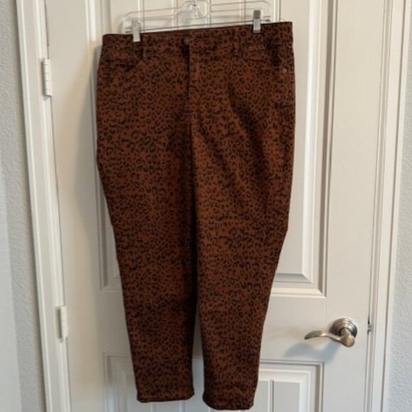 Gibson Latimer Cheetah Perfect Fit Stretch Denim Jeans Roll UP Cuff Size 16 - Picture 3 of 5